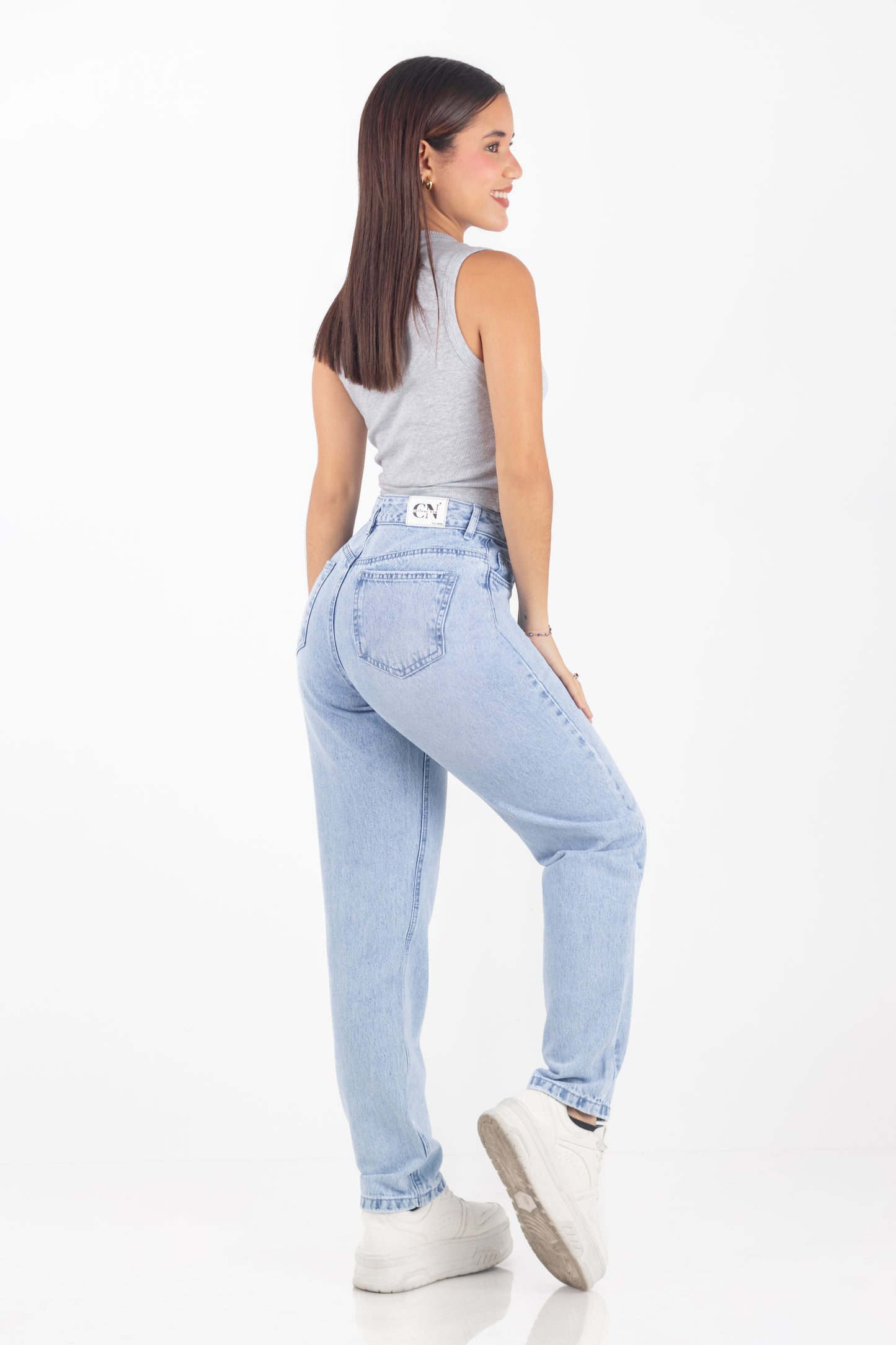 PANTALÓN MOM JEAN KAYLA